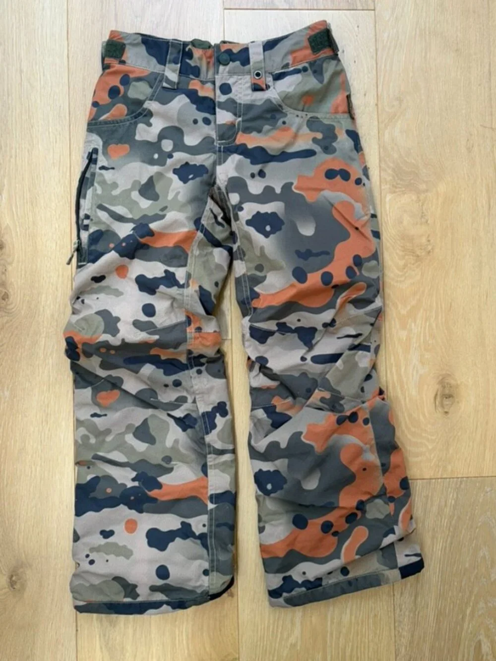 Burton Boys Snow Pants (Camo) - Size: Youth S - EUC (Only worn a few times)